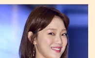 [스타일마스터] 이성경, 레드카펫 메이크업 따라잡기