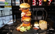 ‘생생정보’ 높이 25cm 자이언트 버거 맛집…대체 어디길래?