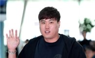 美 매체 "류현진, 다저스 5선발 놓고 치열한 경쟁"