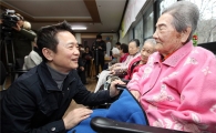 남경필, 日 위안부 피해자 만나 "용서 없는 협상 무의미"