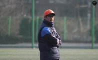 박용호, 선수 은퇴하고 강원FC 코치에 전념