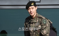 김현중 제대, "인생 후반전 시작하는 기분"…끝나지 않은 싸움
