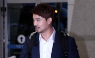 [포토]오재원, '여유로운 표정으로 전훈 출국'