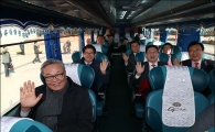 [포토]'서민의 발 버스타고, 서민속으로'