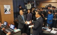 AI 번역기 1등 비결은 'NMT'…인간은 아직 '넘사벽'