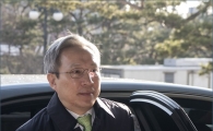[포토]출근하는 강일원 헌법재판관