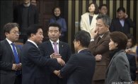 [포토]黃 '특검연장거부', 심각한 민주당