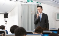 조원태 "B787-9 도입…연비좋은 중형기 띄워 승부수"(종합)