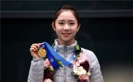 [포토]최다빈, '빛나는 금메달 목에 걸고 금의환향'