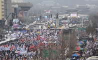 [포토]경찰차벽 세워진 광화문광장 