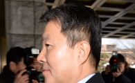 [포토]출근하는 이진성 헌법재판관