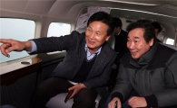 다도해 항공관광하는  이낙연 전남지사