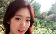박신혜, 해외 촬영장에서 화사한 ‘봄처녀’로…‘향기 폴폴 러블리 그녀’