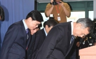 [포토]고개 숙여 인사하는 박영수 특검 