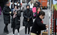 [포토]중국발 사드 보복, 꽃샘추위 불어닥친 한국 관광