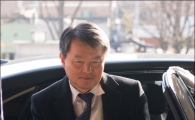 [포토]출근하는 이진성 재판관
