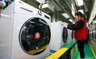 [포토] LG 트롬 건조기, 주말에도 생산라인 가동