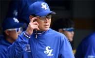 [포토]김한수 감독, '걱정스러운 시선'