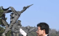 [포토]분향하는 유승민 후보