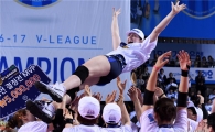 [포토]MVP 러쉘, '하늘을 나는 기분이야'