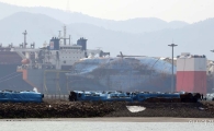 [포토]목포항 도착한 세월호 