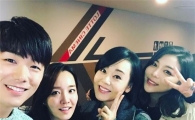 에릭남, 윤하X김윤진X에일리와 ‘시간위의 집’ 관람 후 인증샷 ‘찰칵’