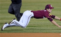 [포토]김하성, '다이빙 캐치를 시도하지만…'