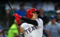 추신수 시즌 5호 홈런…텍사스는 5연패