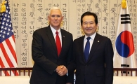 [포토]정세균 국회의장 만난 펜스 미국 부통령