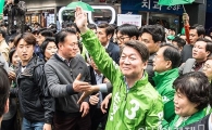 [포토]남대문 시장 찾은 안철수 후보