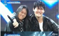 '프로듀스101 시즌2' 역시 장문복, 그룹 배틀 승리…입술깨물기·윙크·손하트 3종 세트 공개