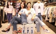 롯데백화점 광주 “긴연휴 청바지 입고 스타일 살리자”
