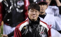 [포토]류제국, '시즌 5승 달성 미소'