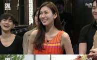 'SNL코리아9' 김소연, 결혼 전 '망가짐의 끝' 선보였다…더빙 극장 '은하철도 999' 