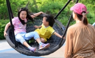[포토]'엄마 정말 신나요'