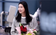 [포토]김연경, '꽃을 든 배구여제'