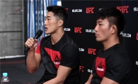 [포토]기자회견하는 김동현과 곽관호