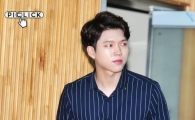 [포토] 인피니트 (INFINITE) 우현 '멋스러운 셔츠 입고'