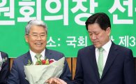 김동철 "文정부 올바른 길엔 협조…해선 안 될 일은 막겠다"
