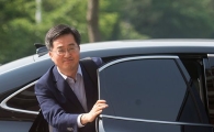 [포토]출근하는 김동연 경제부총리 지명자