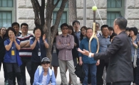 [포토]웃음이 가득한 서울광장 