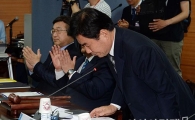[포토]인사하는 김진표 국정기획자문위원장