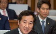 [포토]답변하는 이낙연 총리 후보자