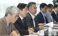 [포토]발언하는 박범계 위원장