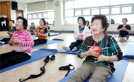 [포토]광주시 동구, ‘유쾌상쾌 통뼈만들기 운동’ 프로그램 운영