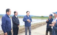 김용환 회장, 가뭄 피해 농가 방문해 지원 약속