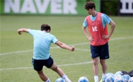 [포토]프리킥 연습하는 손흥민과 기성용