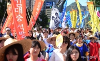 [포토]민주항쟁 뜻을 기리며…