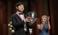 피아니스트 선우예권, 한국인 최초 美 '반 클라이번 콩쿠르' 우승