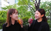 "탄산 대신 건강음료"…올리브영서 매출 120% '껑충'